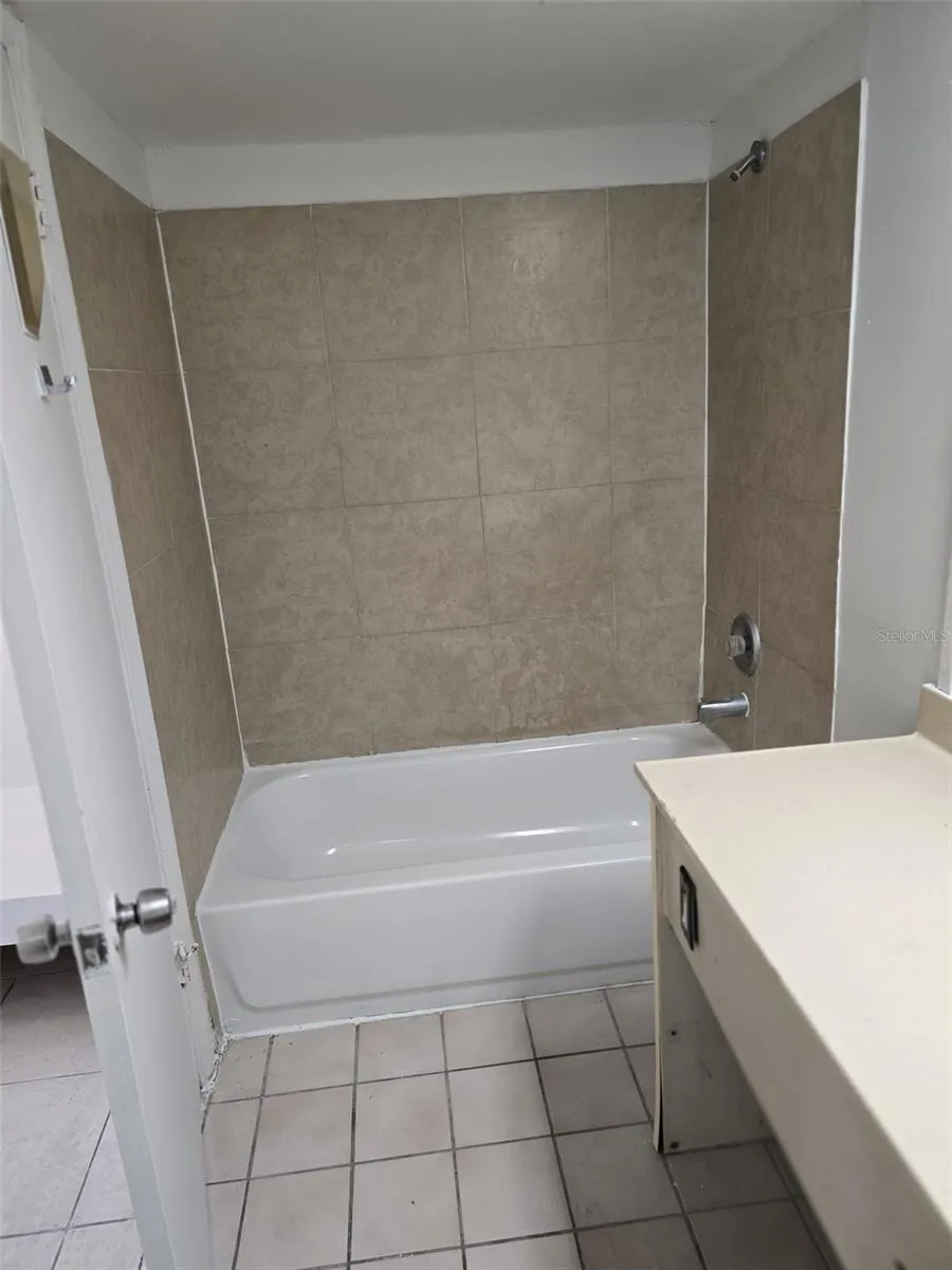 8421 S ORANGE BLOSSOM TRAIL #441 Orlando, FL 32809