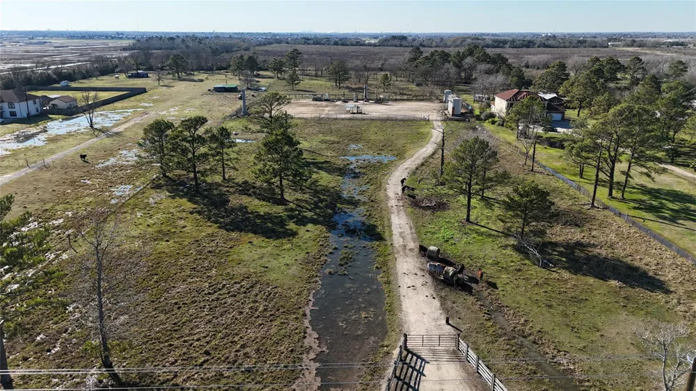 Main St Street Baytown, TX 77521