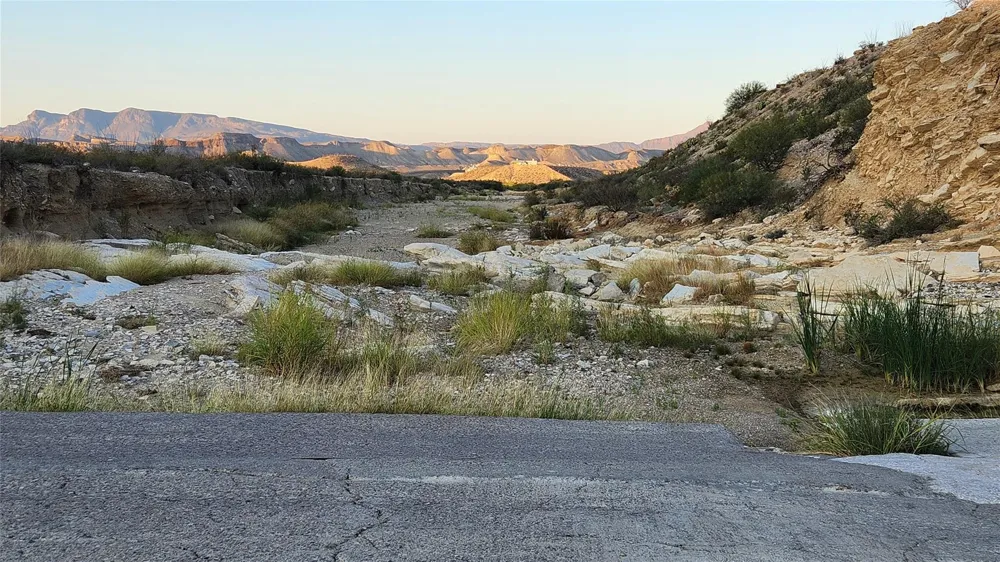 13 Las Montanas Subdivision Lajitas, TX 79852