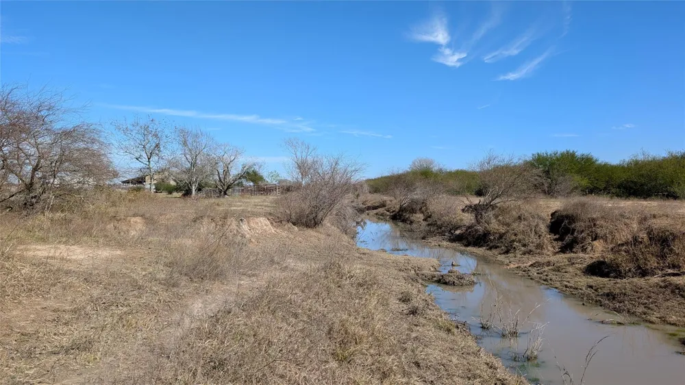 S Meadow Lane El Campo, TX 77437