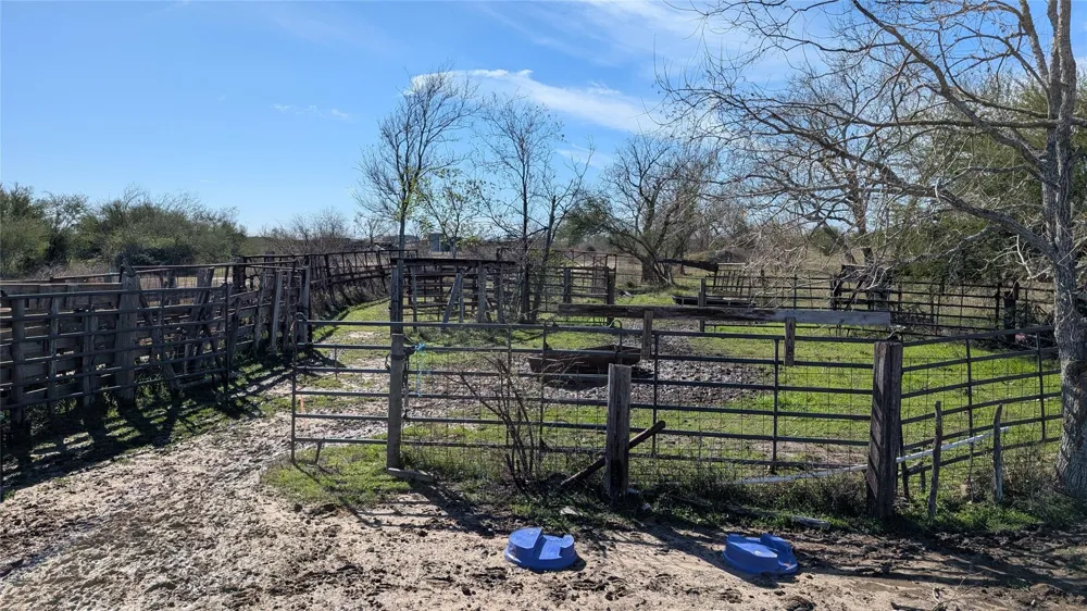 S Meadow Lane El Campo, TX 77437