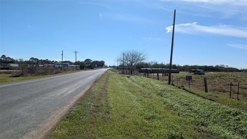 S Meadow Lane El Campo, TX 77437