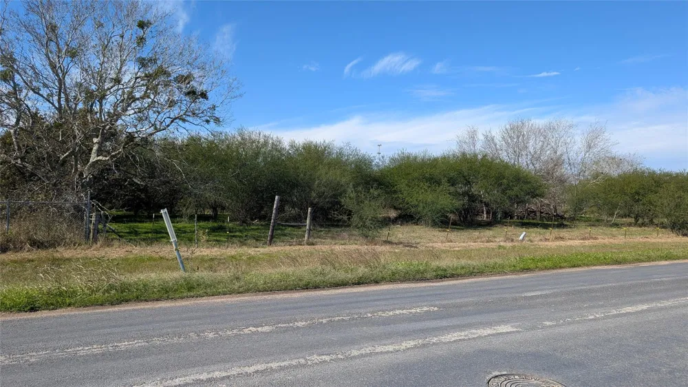 S Meadow Lane El Campo, TX 77437