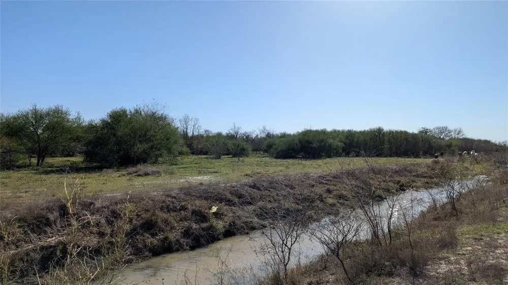 S Meadow Lane El Campo, TX 77437