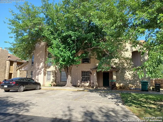 7535 WINDSOR OAKS San Antonio, TX 78239