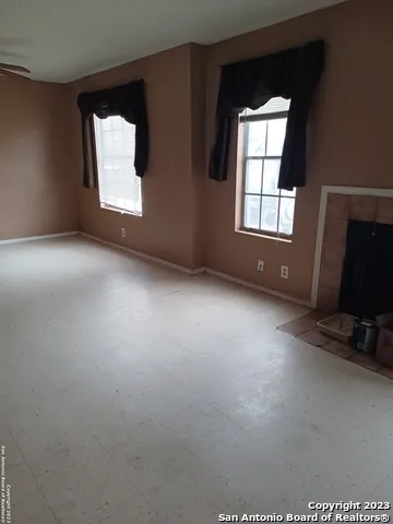 7535 WINDSOR OAKS San Antonio, TX 78239