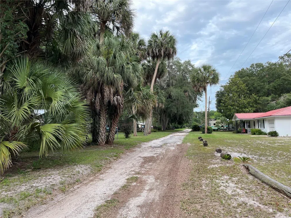 183RD AVENUE Hawthorne, FL 32640