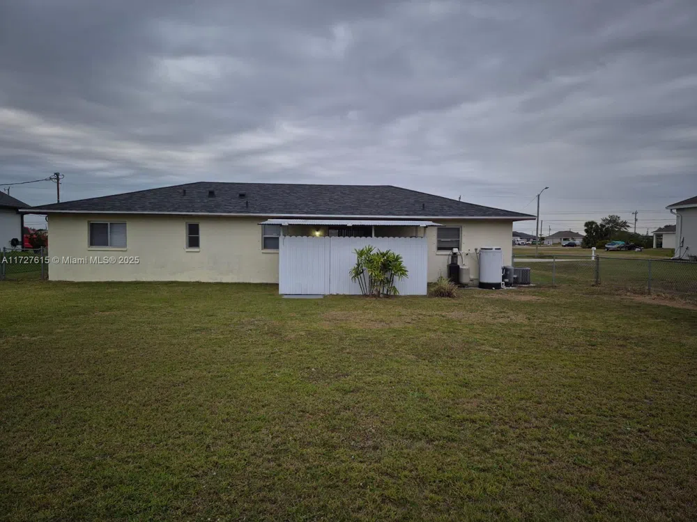 1019 NW 7TH PLACE Cape Coral, FL 33993