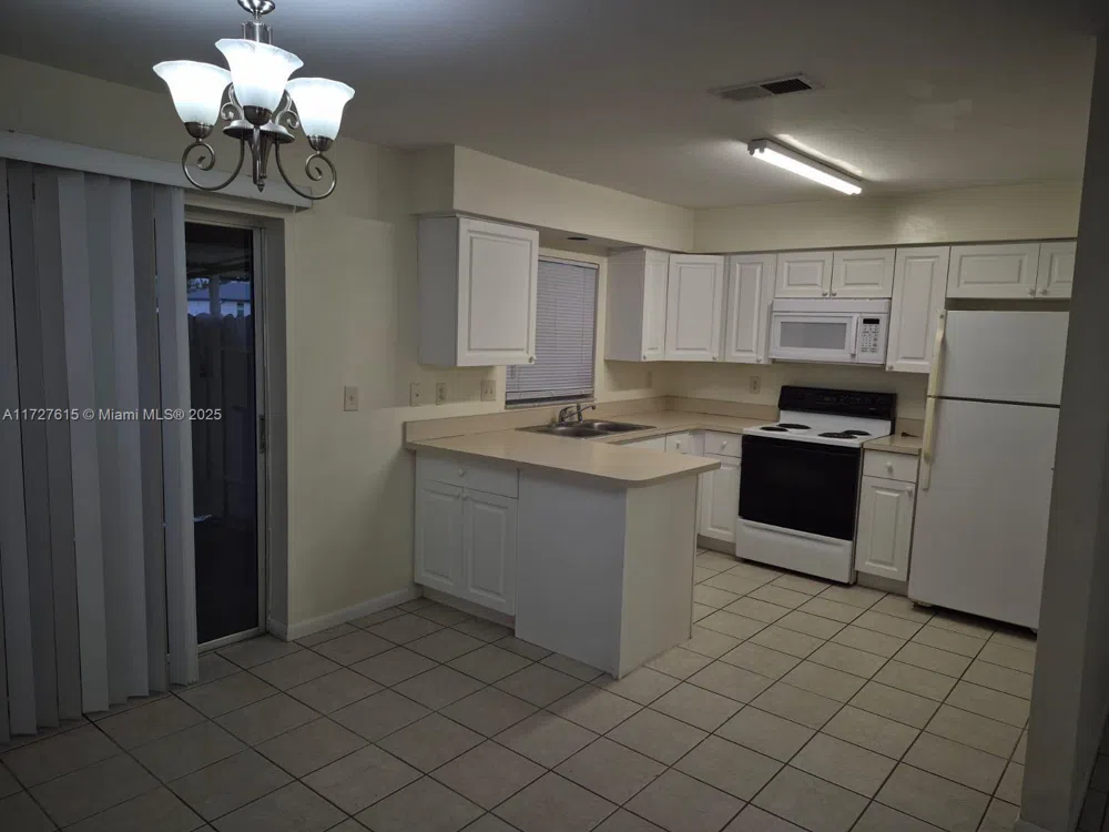 1019 NW 7TH PLACE Cape Coral, FL 33993