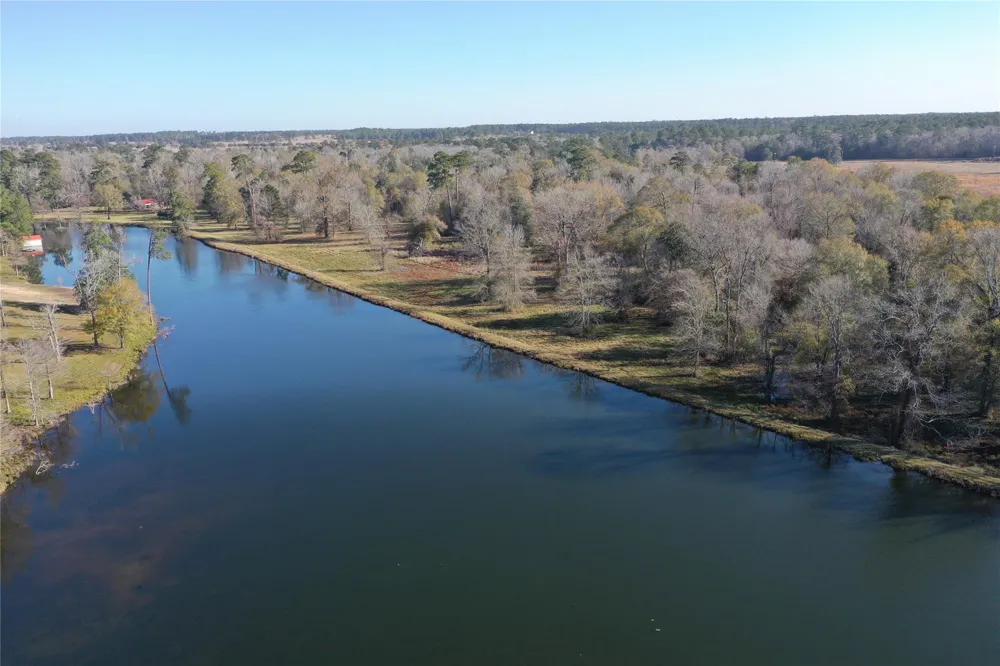 Lakeland Hillister, TX 77624