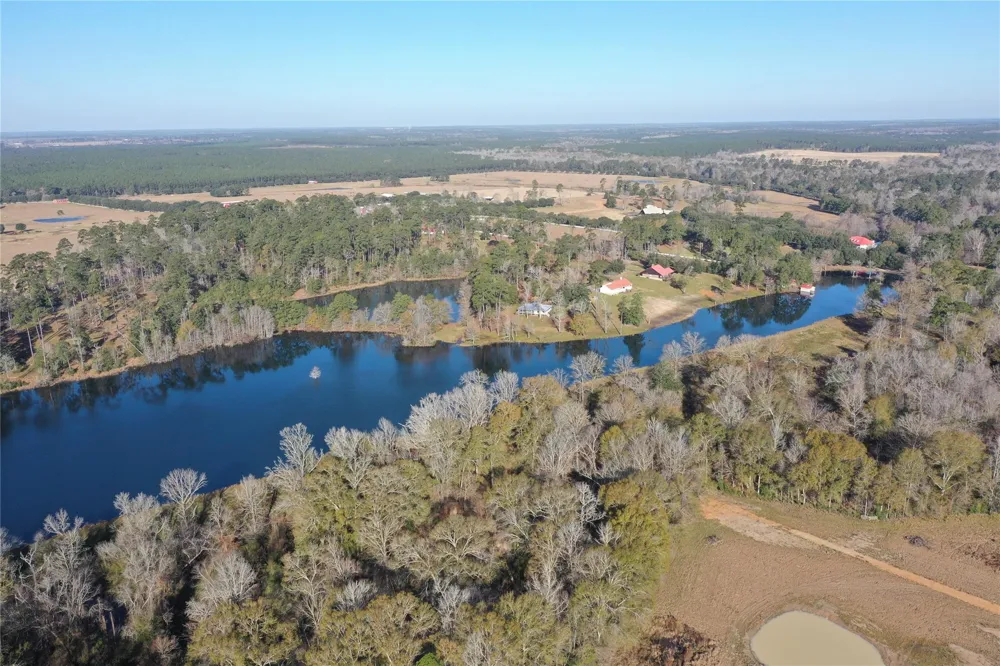 Lakeland Hillister, TX 77624