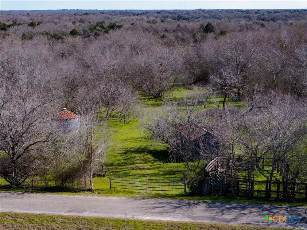 1589 Jeddo Road Rosanky, TX 78953
