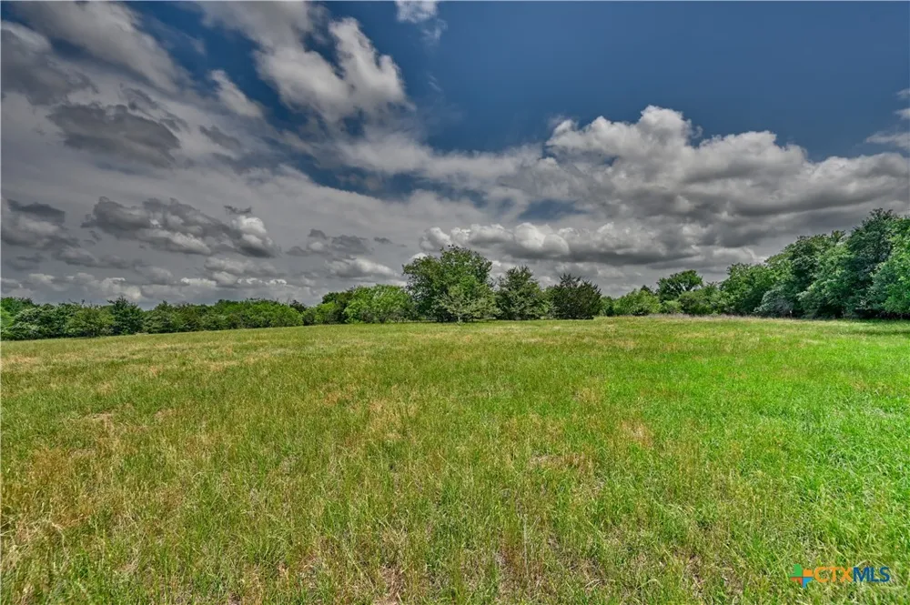 1589 Jeddo Road Rosanky, TX 78953