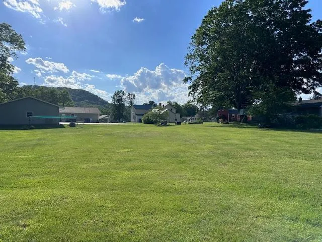 105 Money Creek Street Rushford, MN 55971