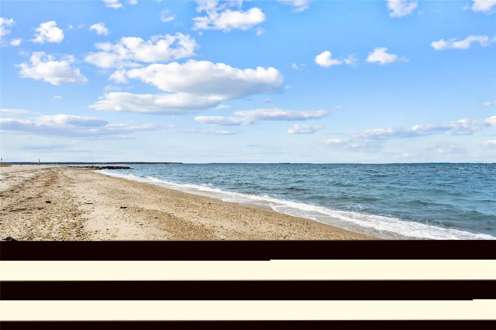 34 Underwood Drive East Hampton, NY 11937