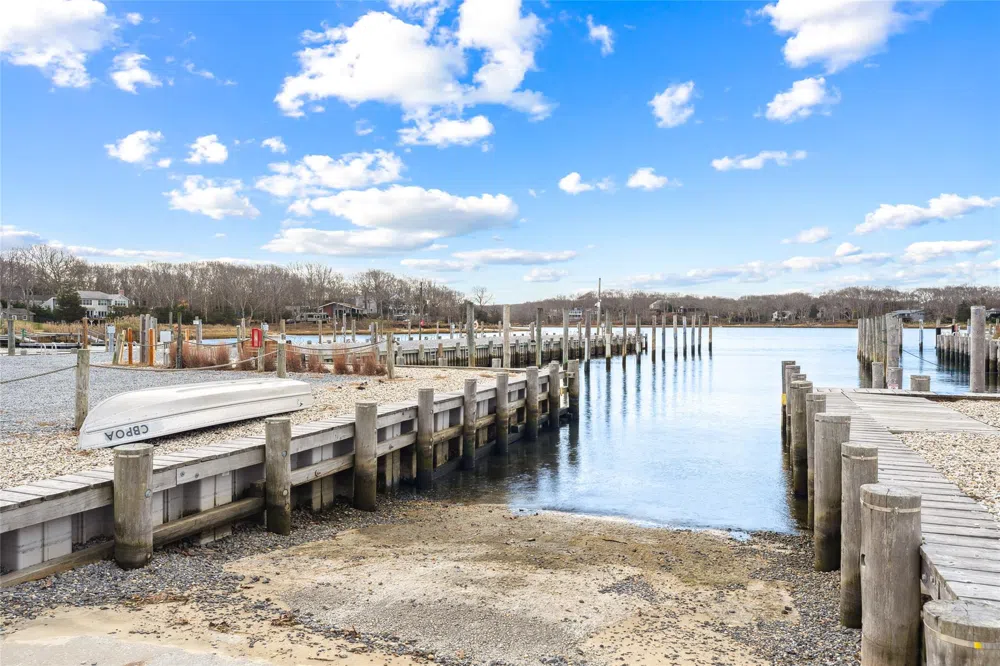 34 Underwood Drive East Hampton, NY 11937