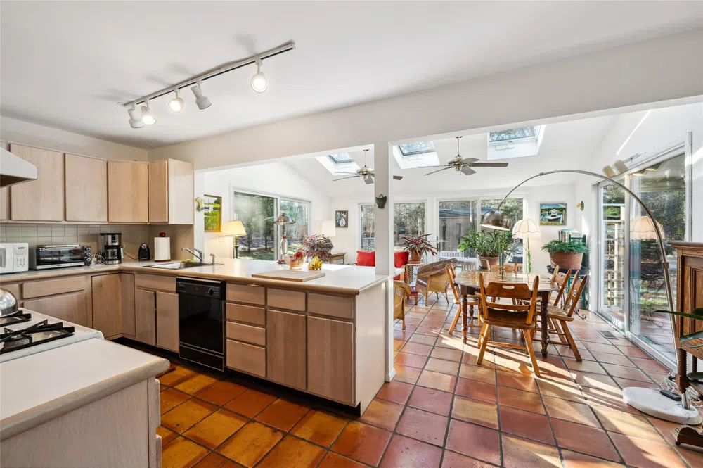 34 Underwood Drive East Hampton, NY 11937
