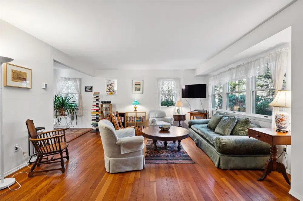 34 Underwood Drive East Hampton, NY 11937