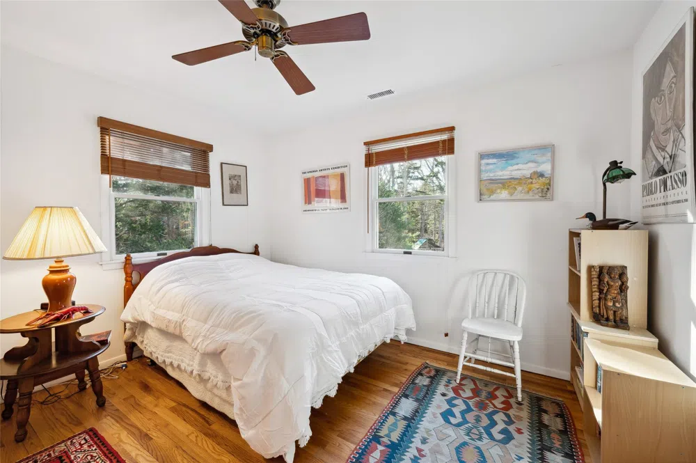 34 Underwood Drive East Hampton, NY 11937