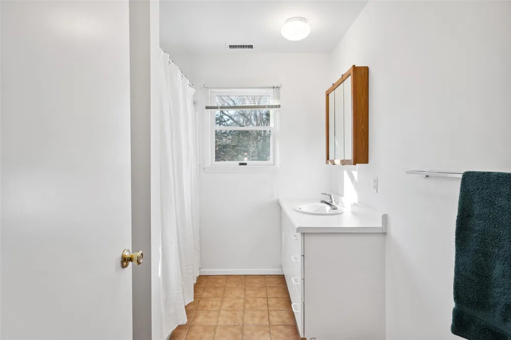 34 Underwood Drive East Hampton, NY 11937
