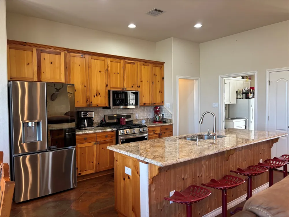 2401 County Road 130 Hutto, TX 78634
