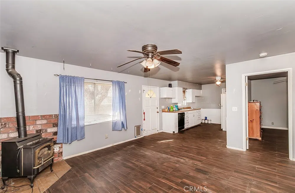 836 12th Street Orange Cove, CA 93646