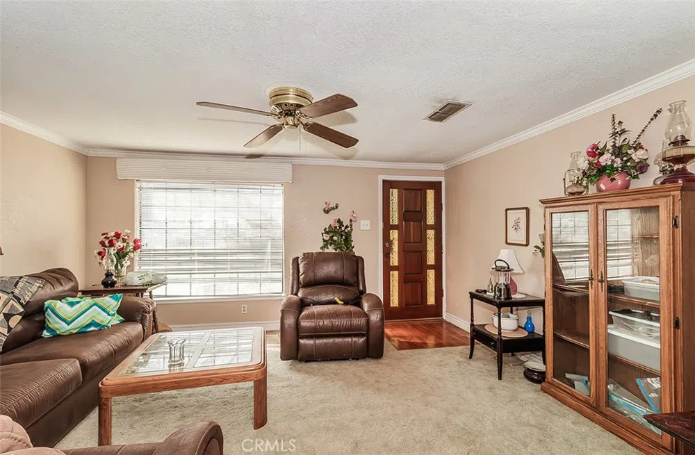 836 12th Street Orange Cove, CA 93646