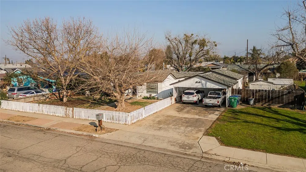836 12th Street Orange Cove, CA 93646