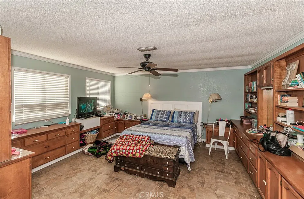 836 12th Street Orange Cove, CA 93646