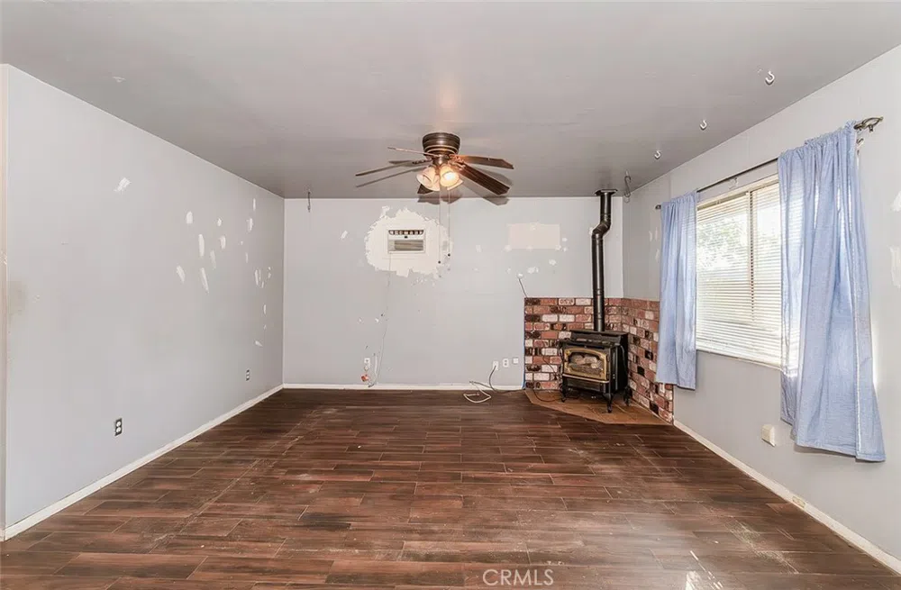 836 12th Street Orange Cove, CA 93646