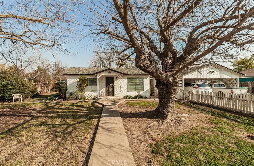 836 12th Street Orange Cove, CA 93646