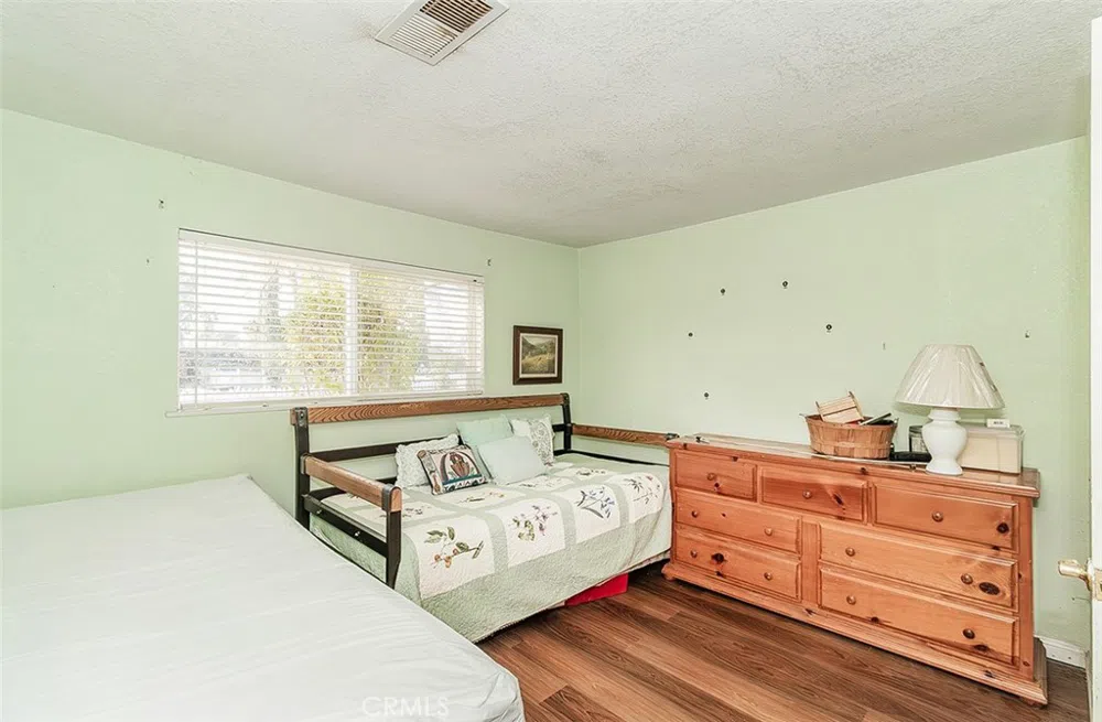 836 12th Street Orange Cove, CA 93646