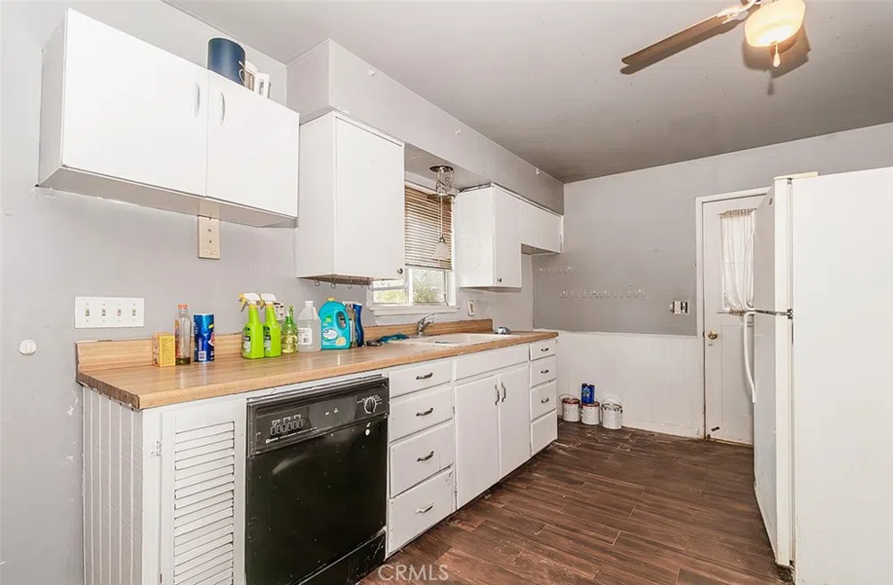 836 12th Street Orange Cove, CA 93646