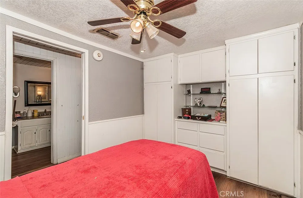 836 12th Street Orange Cove, CA 93646