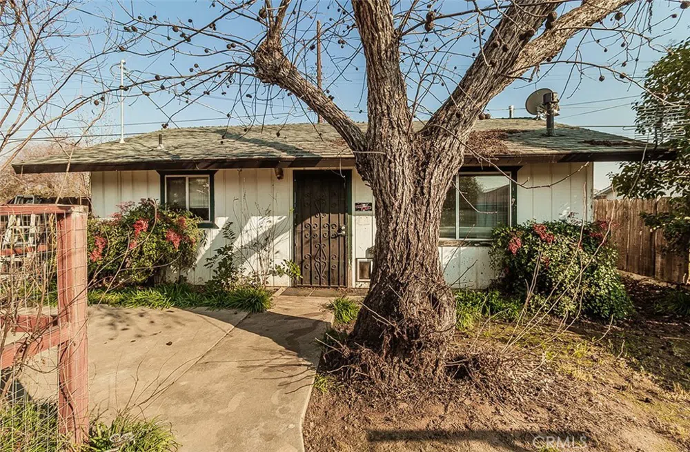 836 12th Street Orange Cove, CA 93646