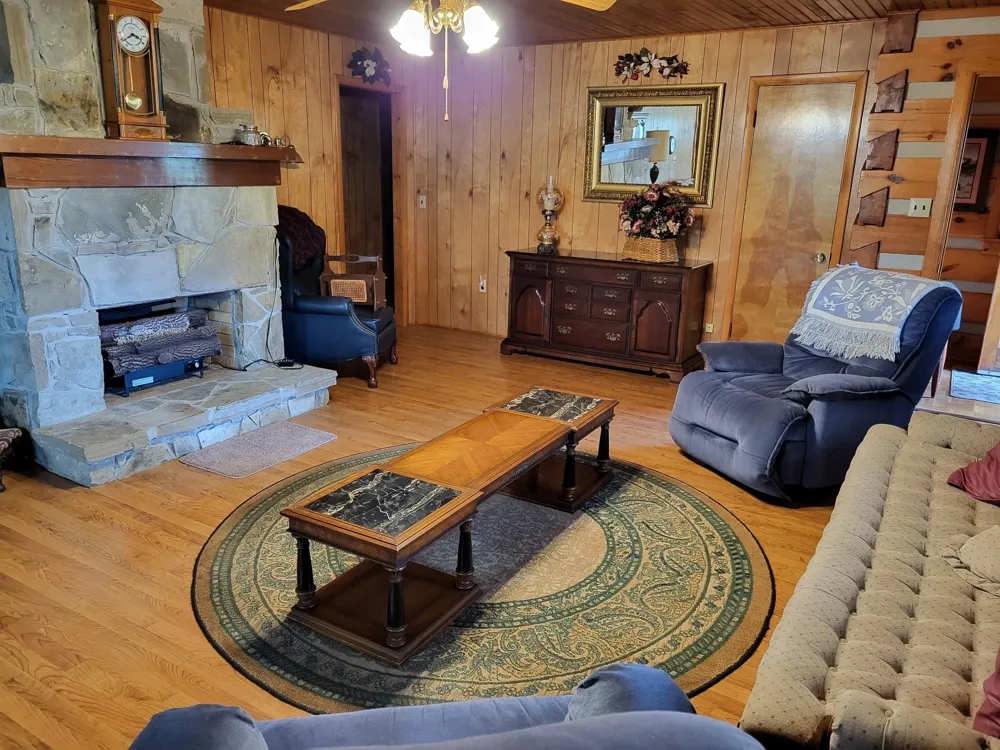967 Mud Creek Rd Morrison, TN 37357