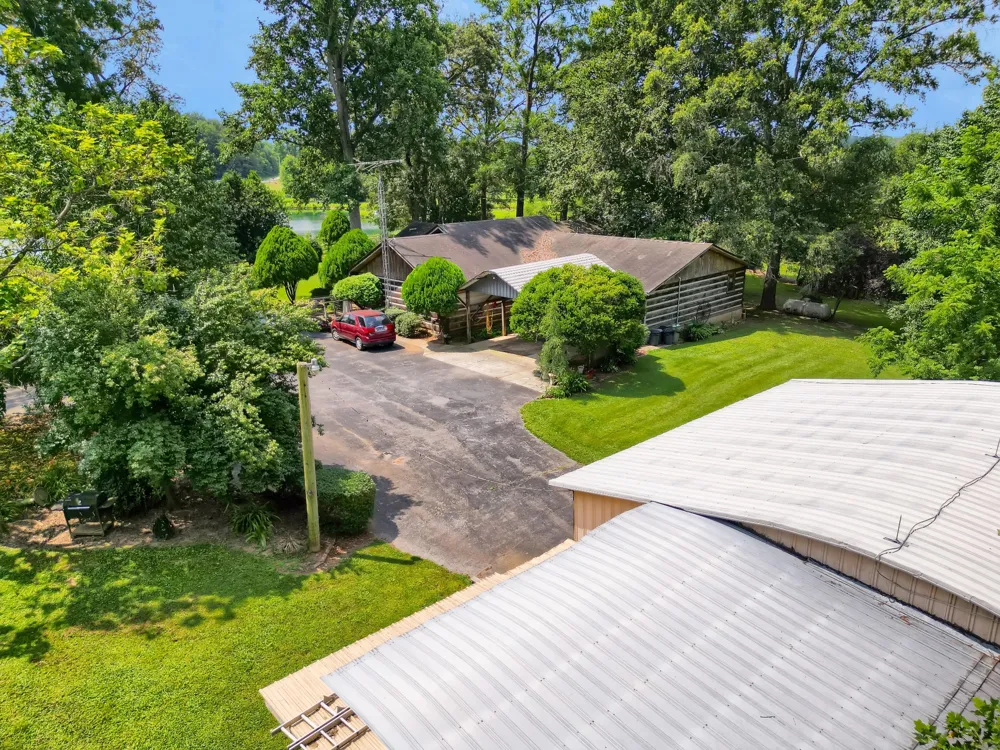 967 Mud Creek Rd Morrison, TN 37357