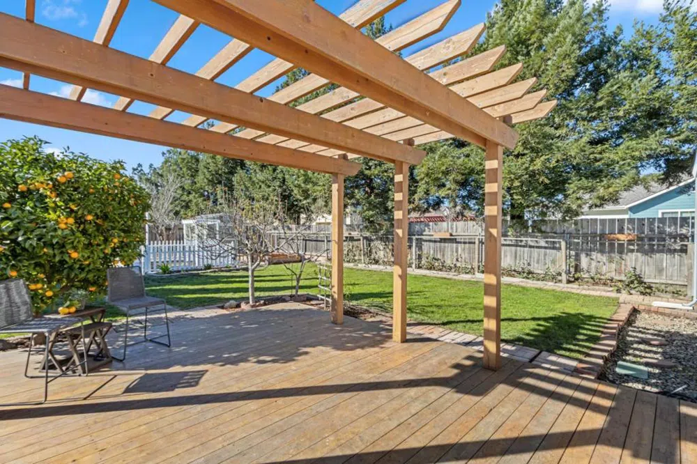 33 Stewart Avenue Freedom, CA 95019