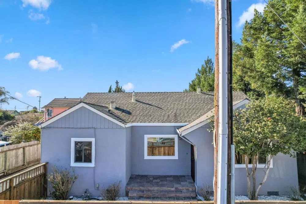33 Stewart Avenue Freedom, CA 95019