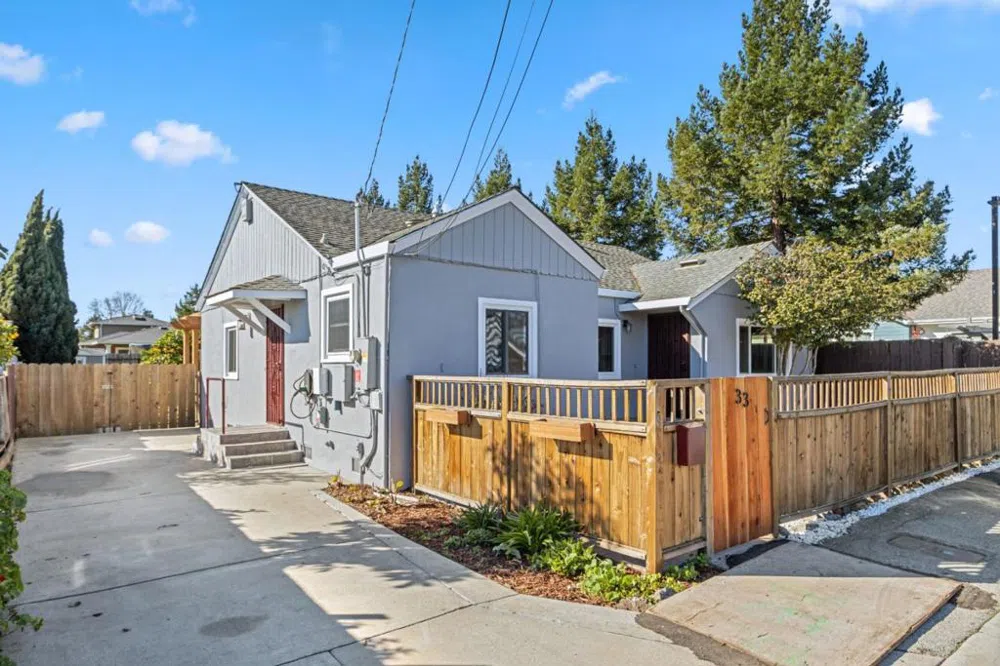 33 Stewart Avenue Freedom, CA 95019