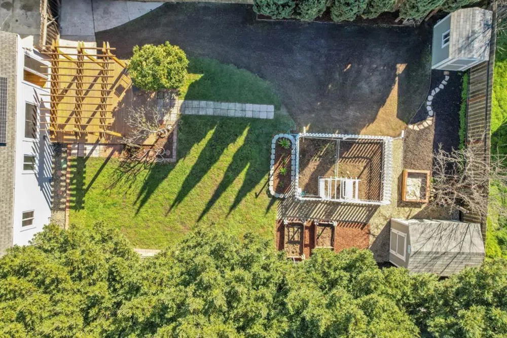 33 Stewart Avenue Freedom, CA 95019