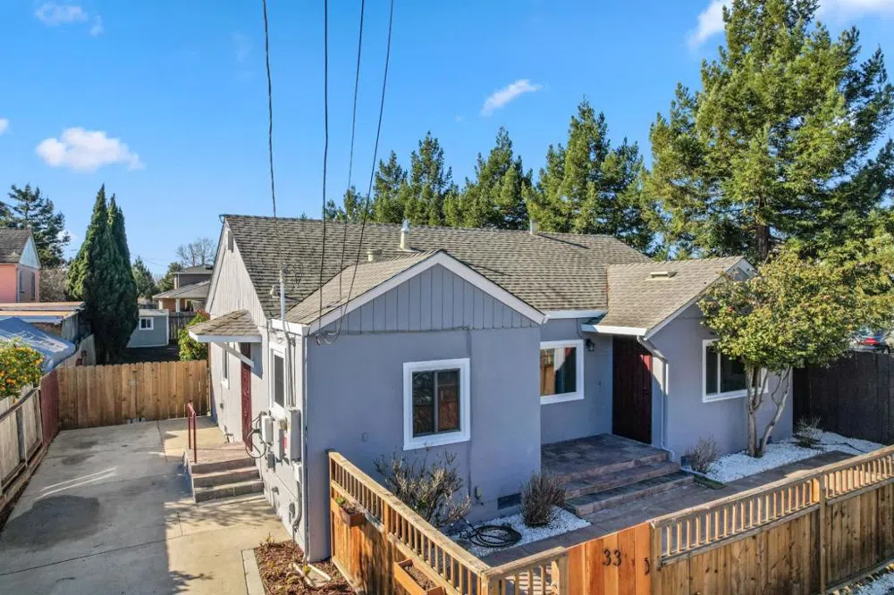 33 Stewart Avenue Freedom, CA 95019