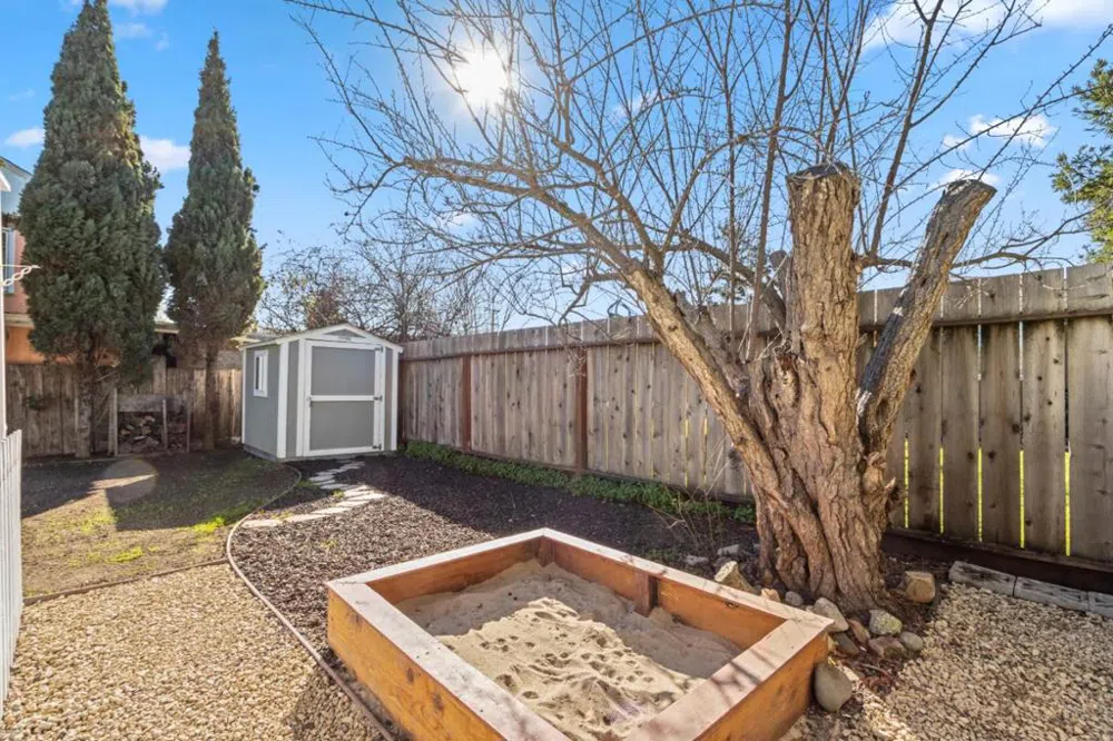 33 Stewart Avenue Freedom, CA 95019