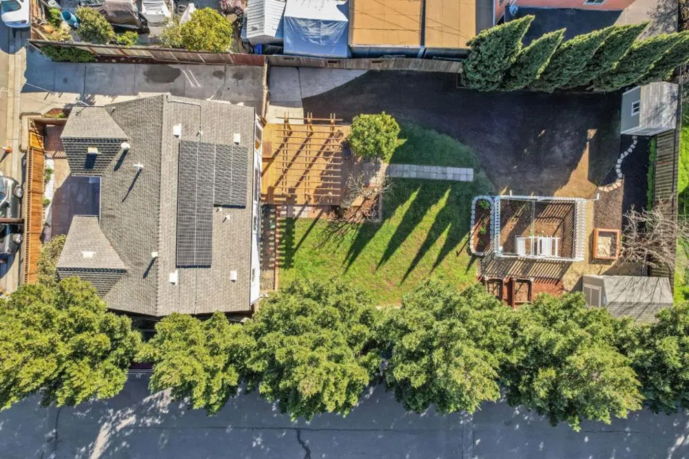 33 Stewart Avenue Freedom, CA 95019