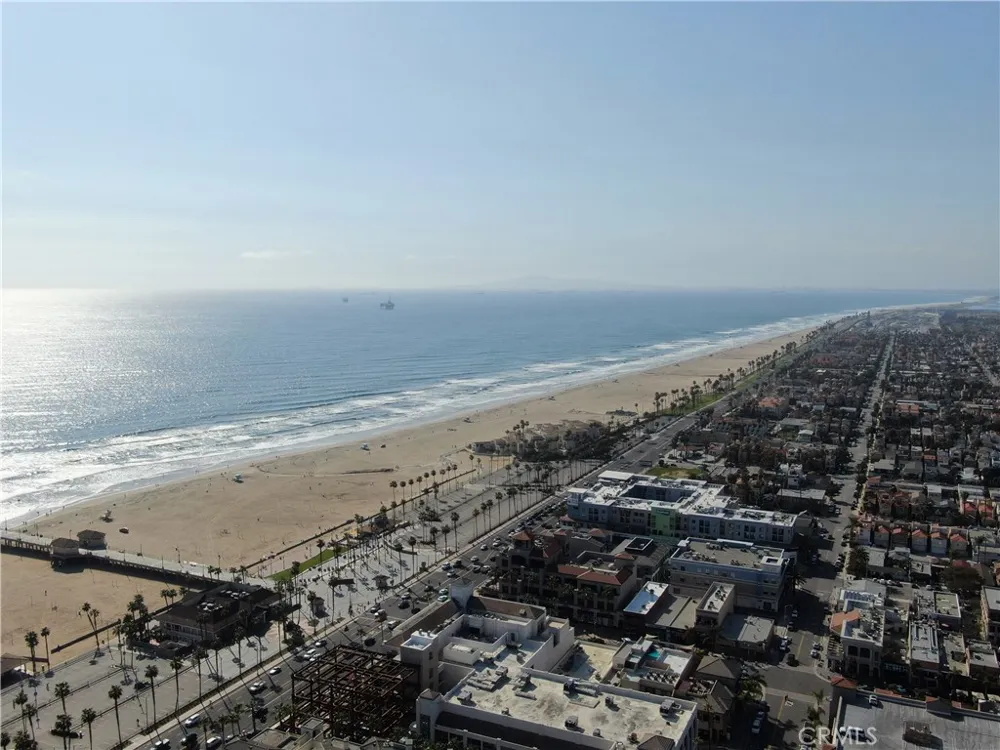 217 1st Huntington Beach, CA 92648
