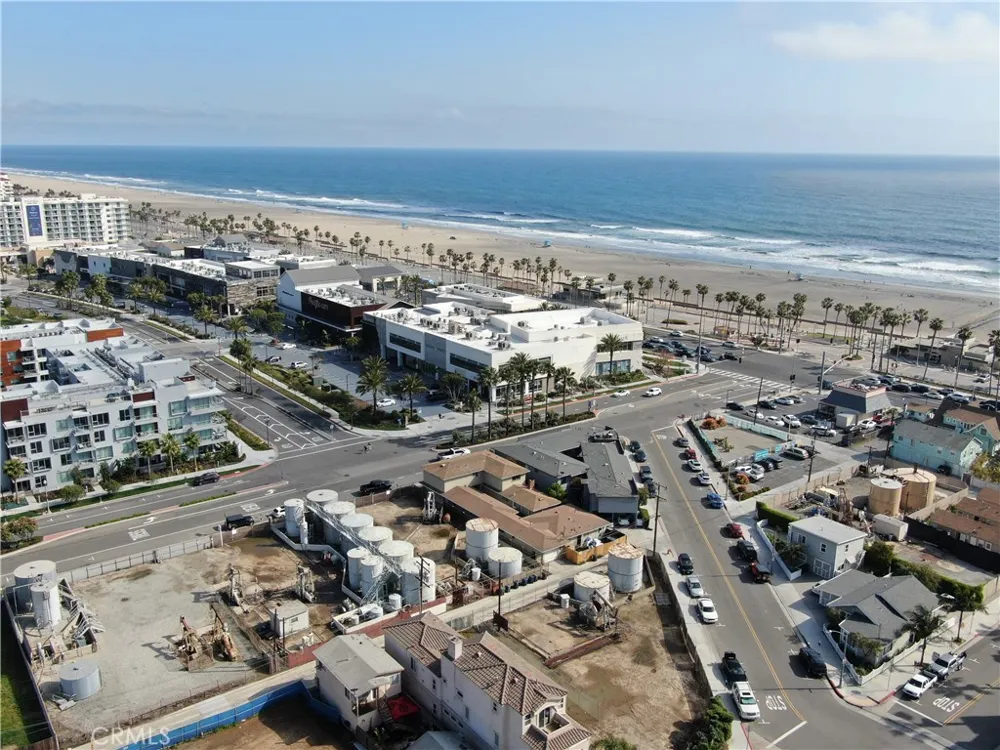 219 1st Street Huntington Beach, CA 92648