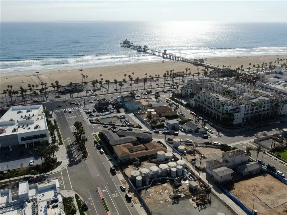 219 1st Street Huntington Beach, CA 92648