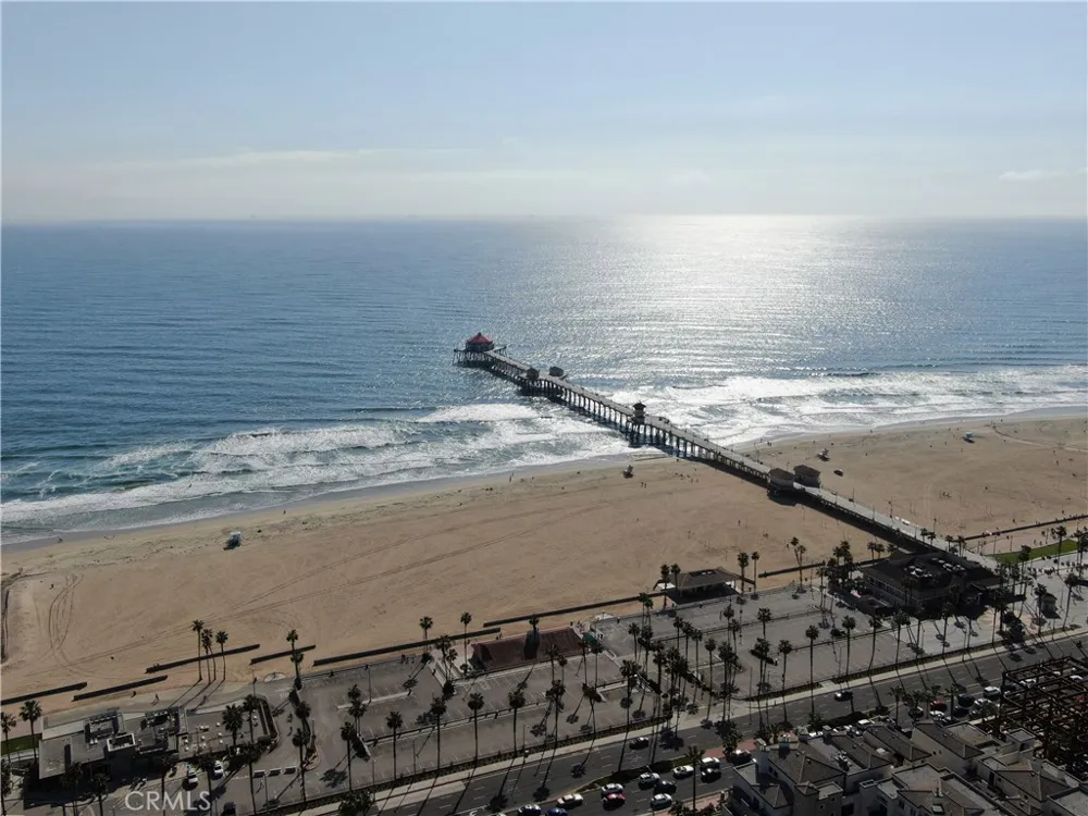 219 1st Street Huntington Beach, CA 92648