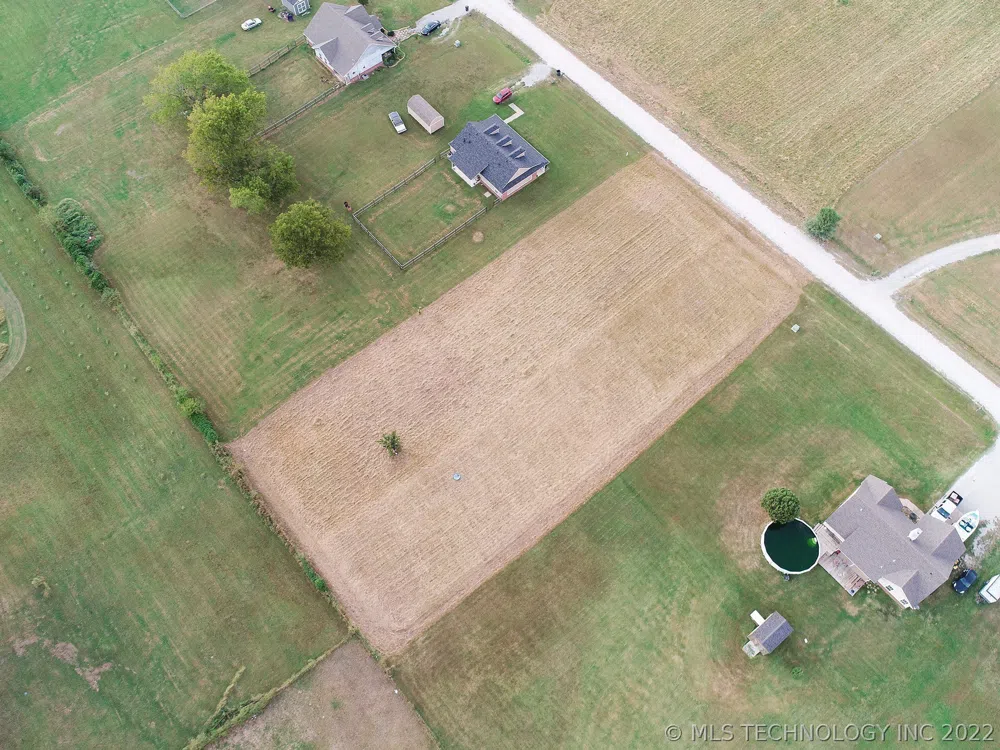 398300 W 3230 DRIVE Ramona, OK 74061