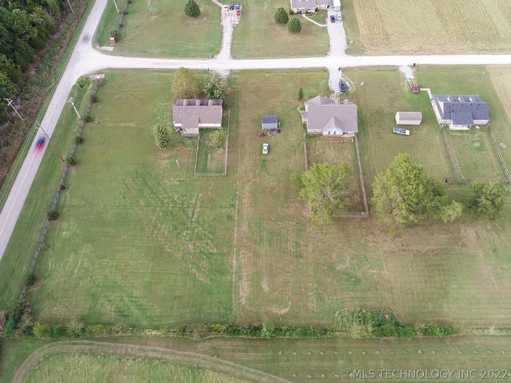 398300 W 3230 DRIVE Ramona, OK 74061
